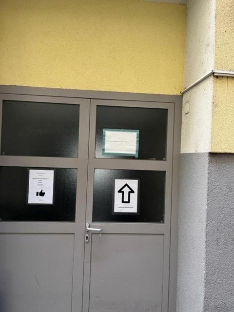 Grand Central Station Apartments I Contactless Check-In เวียนนา ภายนอก รูปภาพ