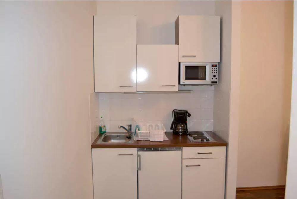 Grand Central Station Apartments I Contactless Check-In เวียนนา ภายนอก รูปภาพ