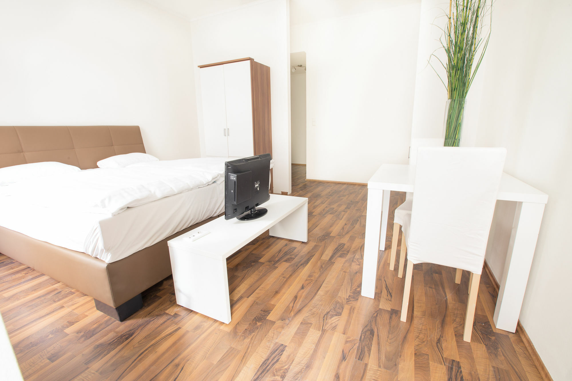 Grand Central Station Apartments I Contactless Check-In เวียนนา ภายนอก รูปภาพ